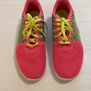 Nike free RN CMTR 6.5 youth , pink  sneakers